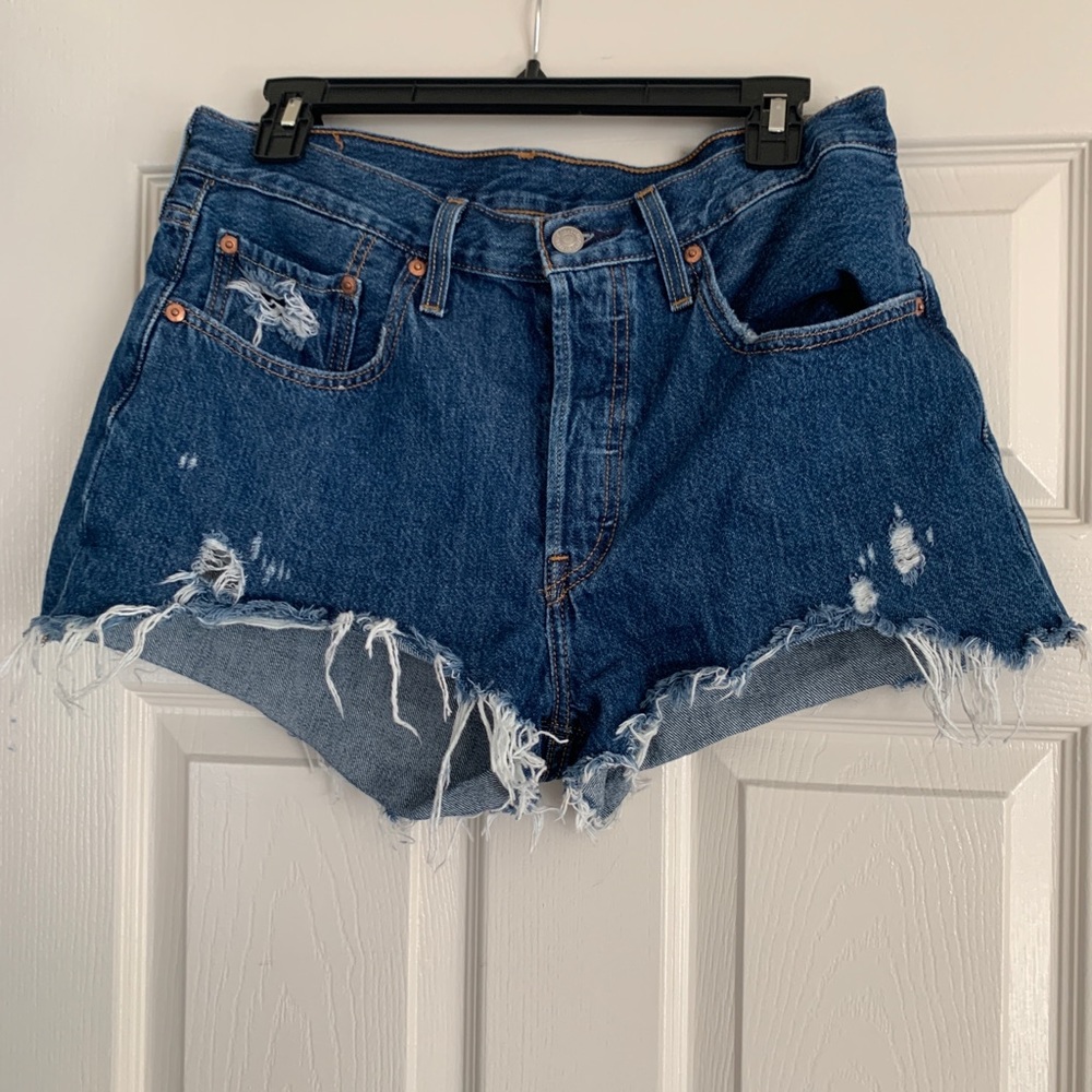 Levis